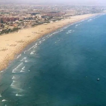 En Universidad Y Cerca De La Playa Appartement *