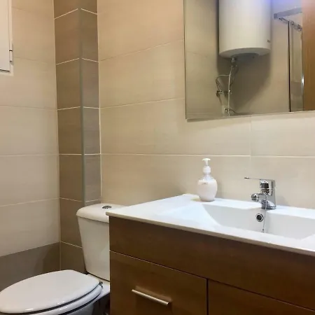 En Universidad Y Cerca De La Playa Daire Valensiya