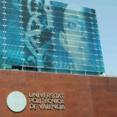 En Universidad Y Cerca De La Playa * Valensiya